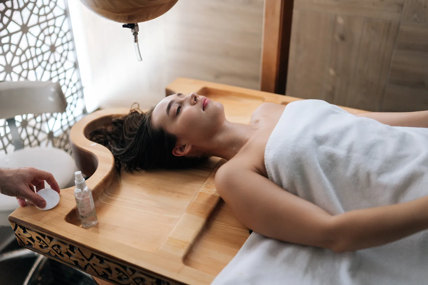 Shirodhara Treatment — Kerala